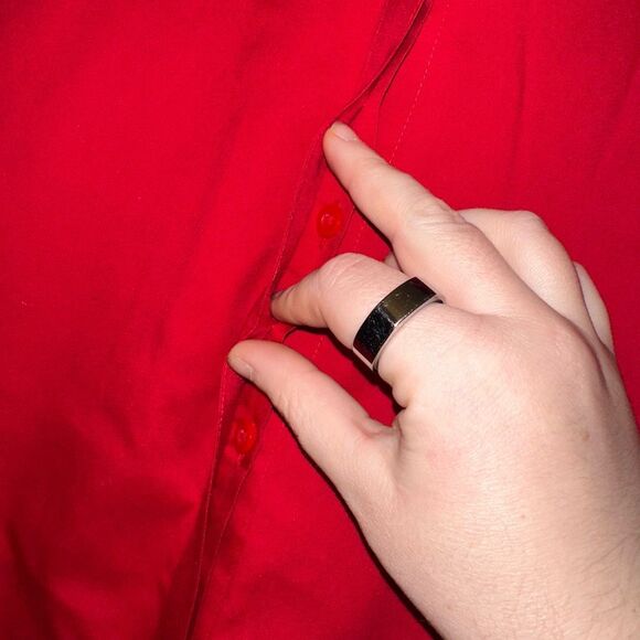 Chicos XL (3) Button Down Collared No Iron Red Long Sleeve Womens Shirt EUC - Picture 4 of 11